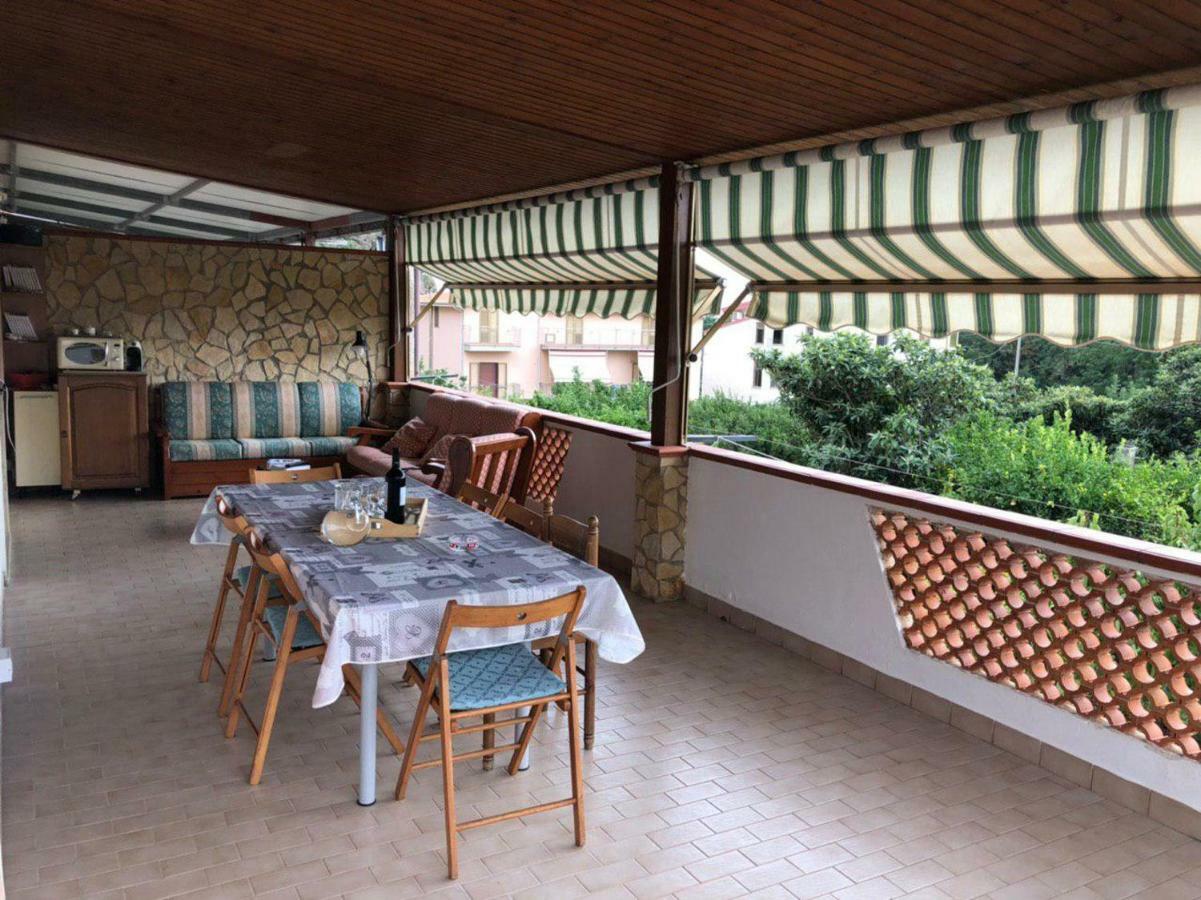 La Terrazza Di Carmen E Fausto Apartment Cetraro Luaran gambar